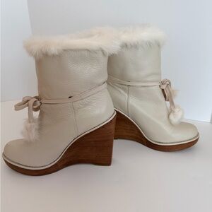 Michael Kors Cream Wedge Leather Ankle Boots with Fur Trim Size 7 1/2
